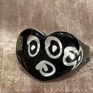 Sale Abstract Heart Ring in Black & White Lucite Dome Size 8.25